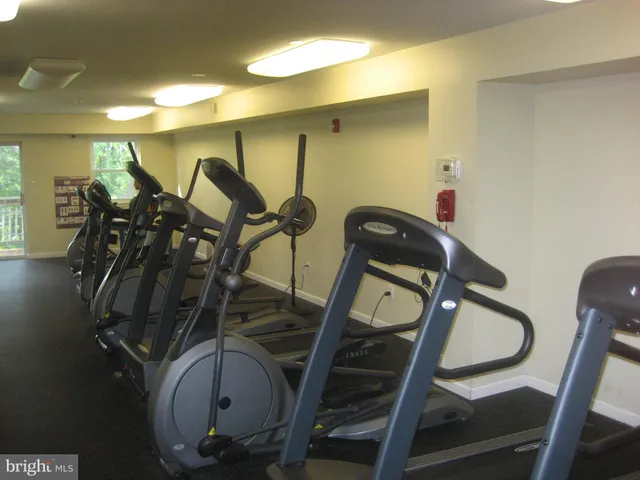 $2,100 | 50 Ramsgate Court, Unit 212 U50, Blue Bell, PA 19422