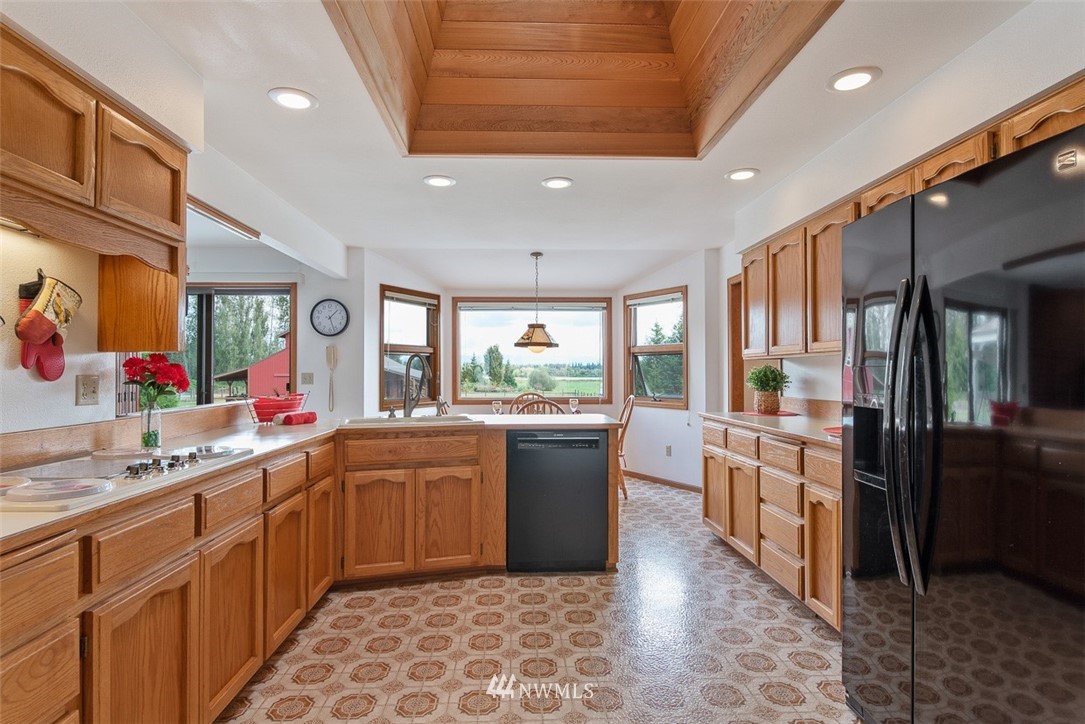 7036 Dahlberg Road Ferndale, WA 98248 - Photo 8 of 25 Gallery Image 8