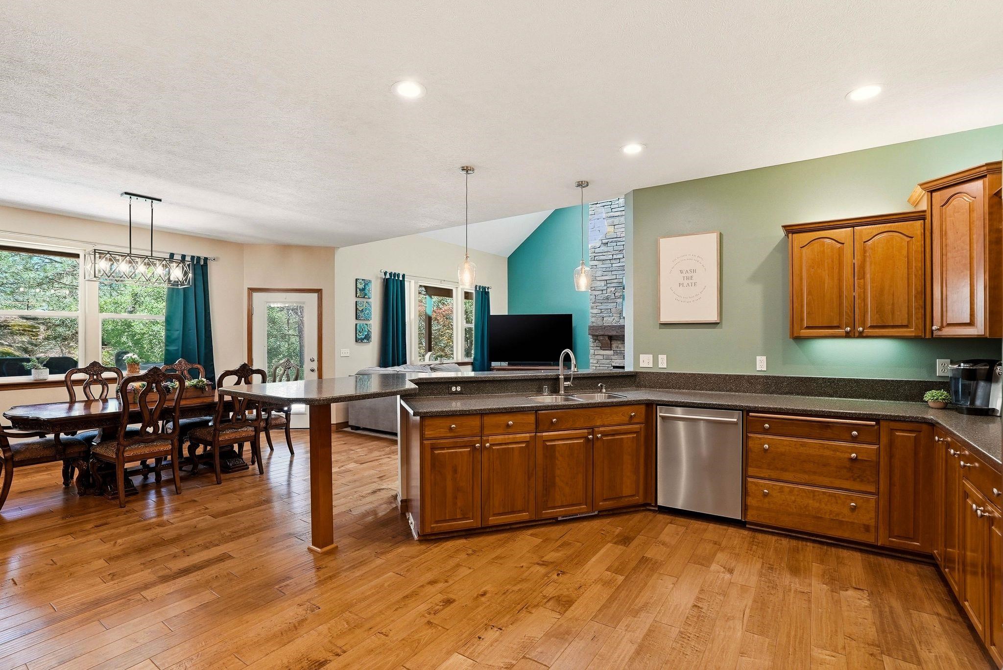 9524 East North Rim Lane Spokane, WA 99217 - Photo 10 of 40
