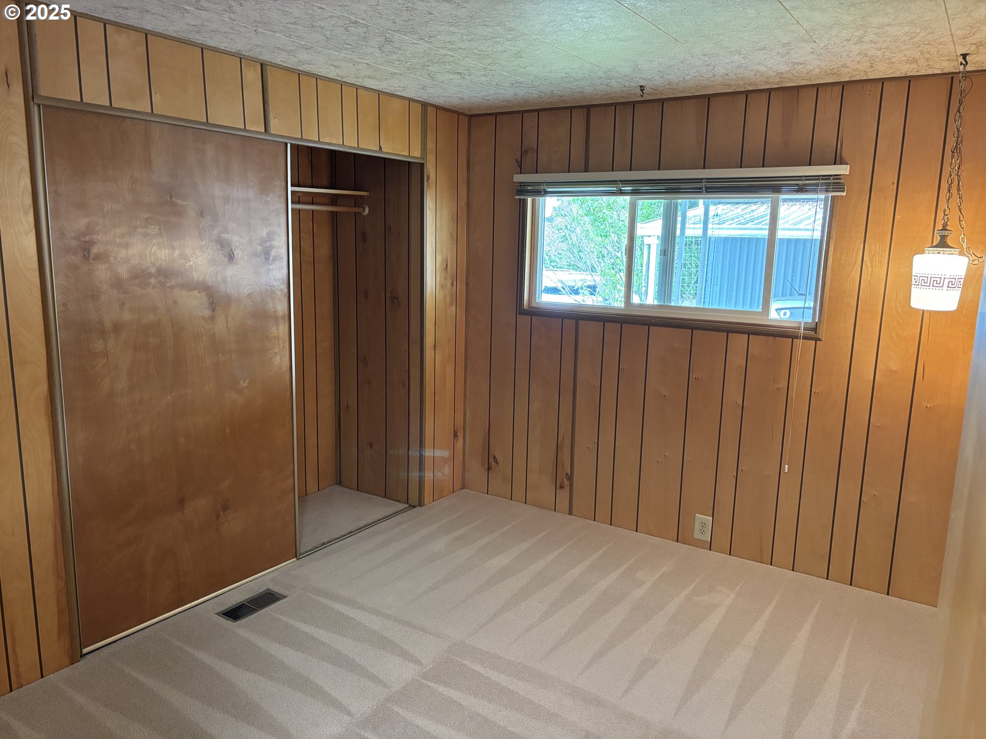 1475 Green Acres Road, Unit 41 Eugene, OR 97408 - Photo 20 of 31 Bedroom