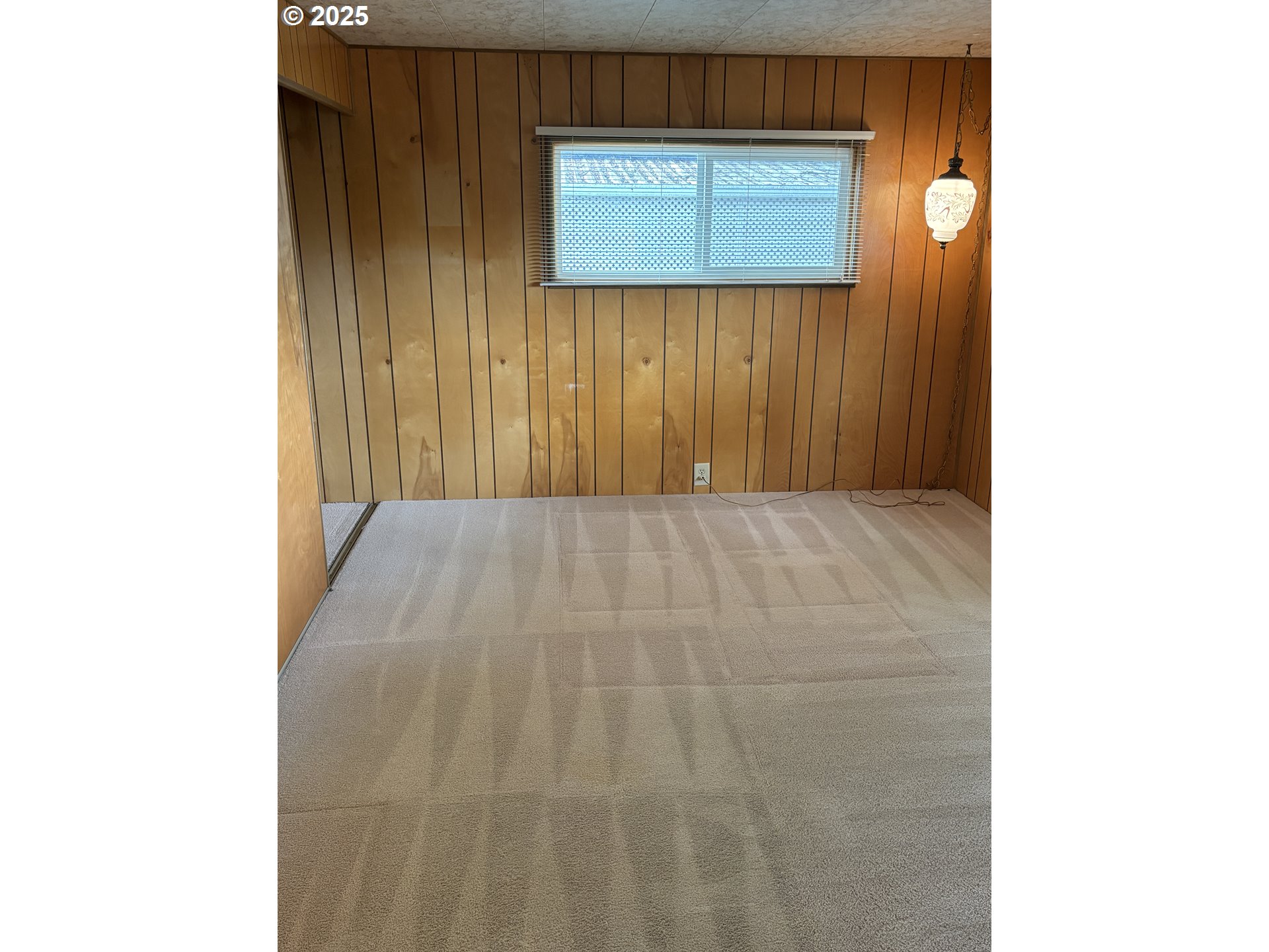 1475 Green Acres Road, Unit 41 Eugene, OR 97408 - Photo 23 of 31 Bedroom