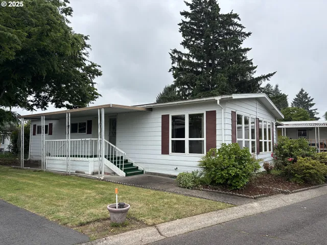 $59,900 | 1475 Green Acres Road, Unit 41, Eugene, OR 97408