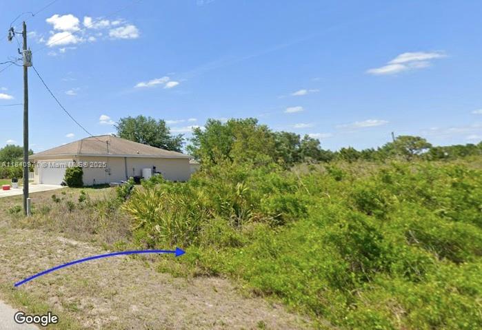 a view of outdoor space and garden