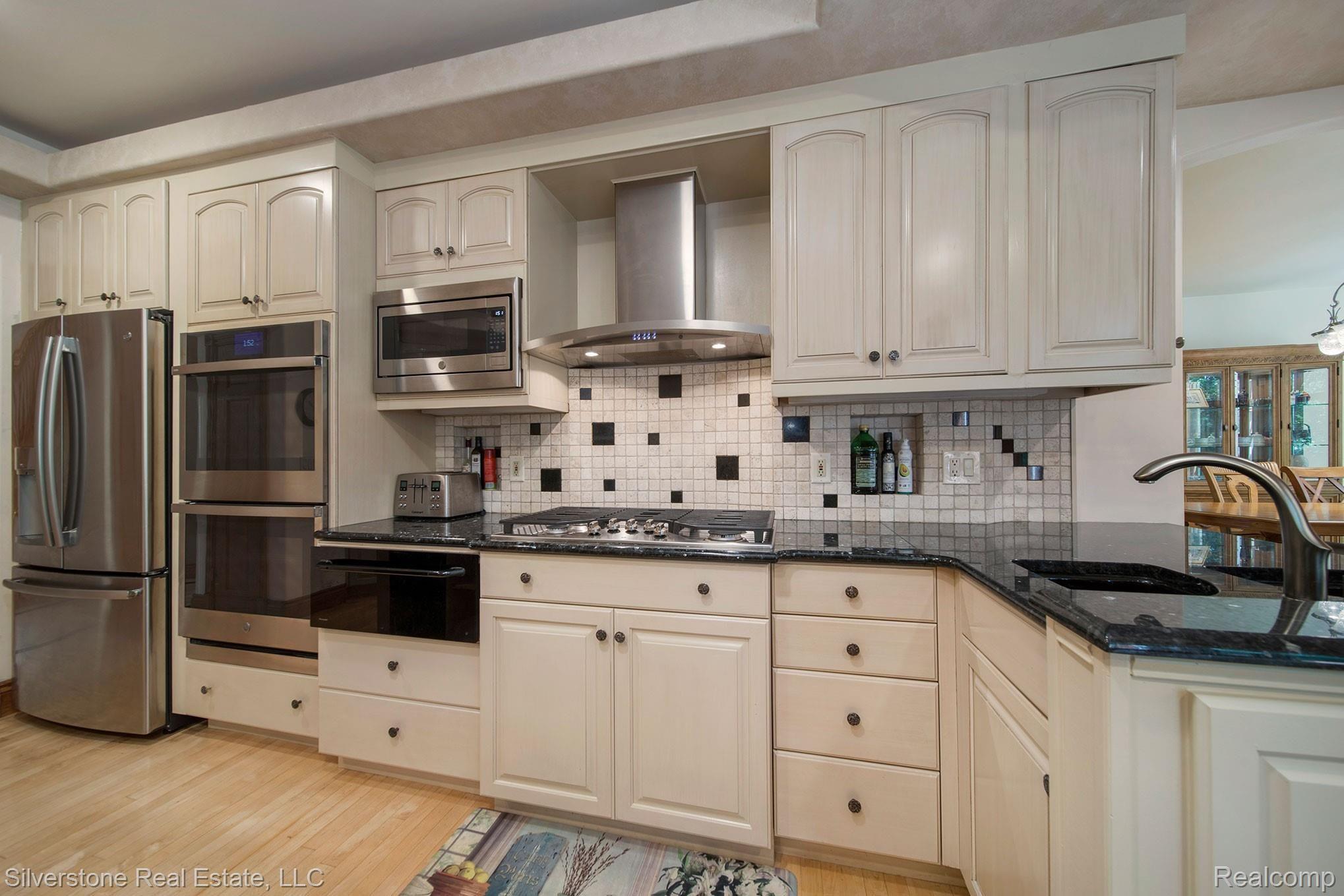 1913 Arthurs Way Rochester, MI 48306 - Photo 18 of 61 1913-Arthurs-Way_22.jpg