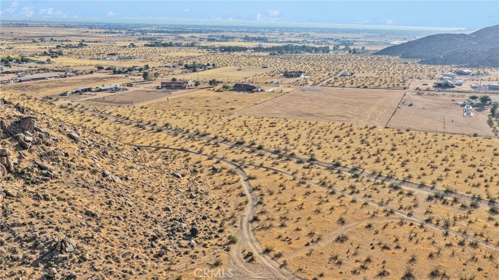 14323 Fairview Valley Road Apple Valley, CA 92307 - Photo 8 of 16