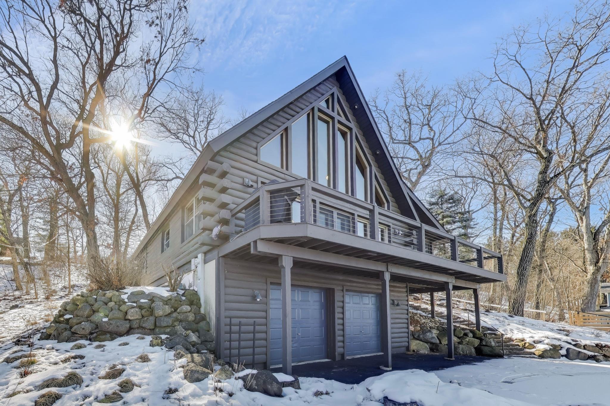 N1842 Highland Road Linn, WI 53147 - Photo 4 of 37 Front of Home