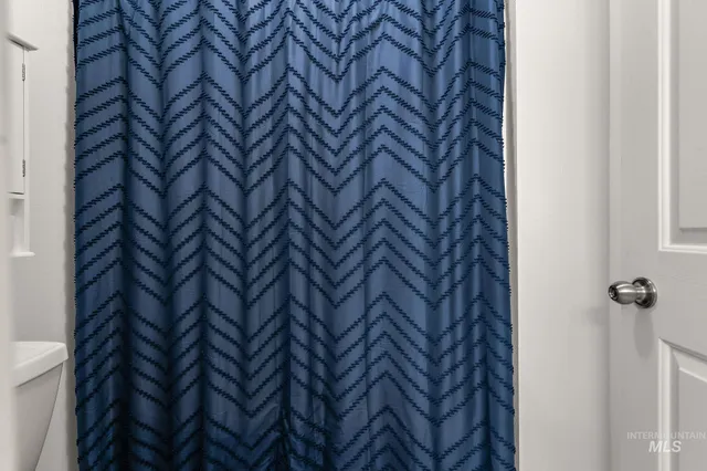 $1,160,000 | 1295 South Dawcamry Lane, Kuna, ID 83634