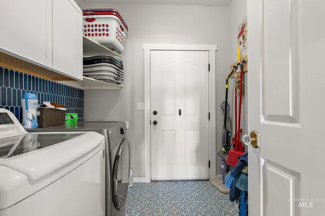 $1,160,000 | 1295 South Dawcamry Lane, Kuna, ID 83634