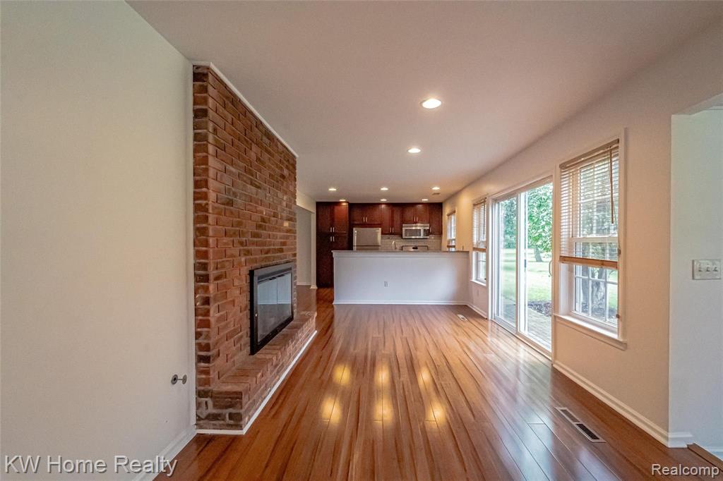 6914 Halyard Road Bloomfield Hills, MI 48301 - Photo 15 of 44