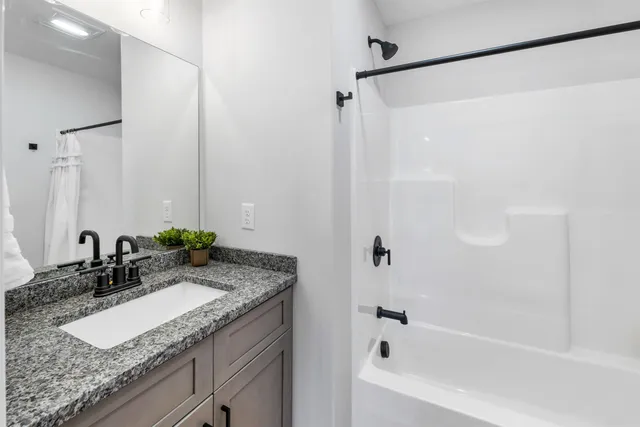 $519,000 | 13 B Mustang Drive, Unit B, Litchfield, NH 03052