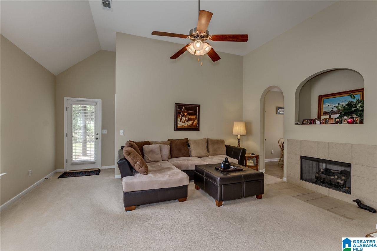 4592 Rosser Loop Drive Bessemer, AL 35022 - Photo 6 of 34