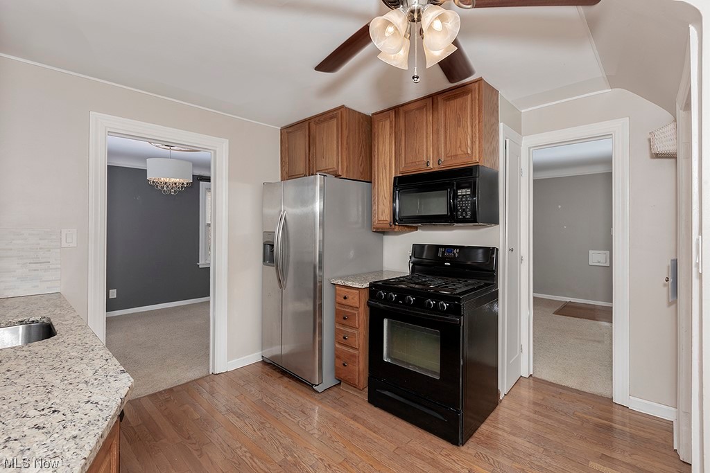 1435 Evanston Road Cleveland, OH 44124 - Photo 19 of 44