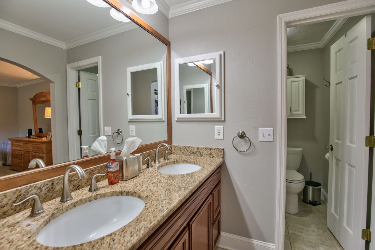 2201 Eastgate Way Tallahassee, FL 32308 - Photo 10 of 36