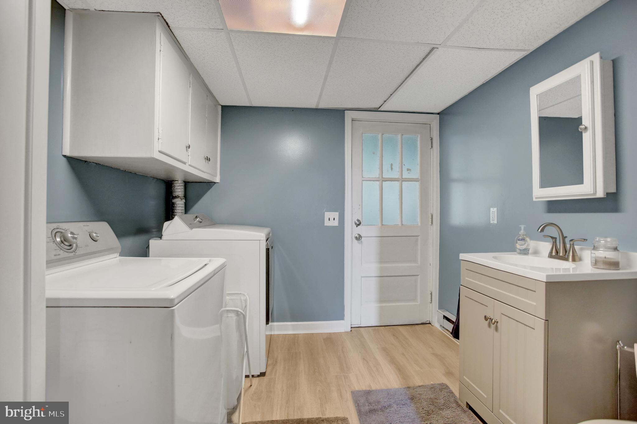 687 Amosite Road Elizabethtown, PA 17022 - Photo 19 of 29 Bath/Laundry - LL