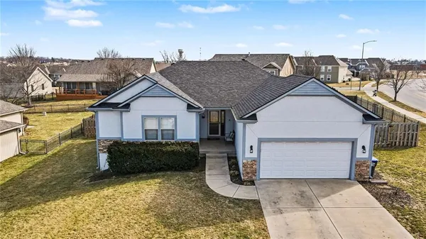 $415,000 | 16019 Cedar Street, Basehor, KS 66007