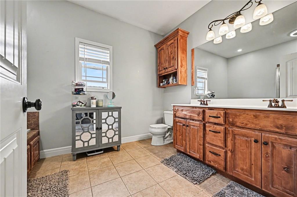 16019 Cedar Street Basehor, KS 66007 - Photo 11 of 33