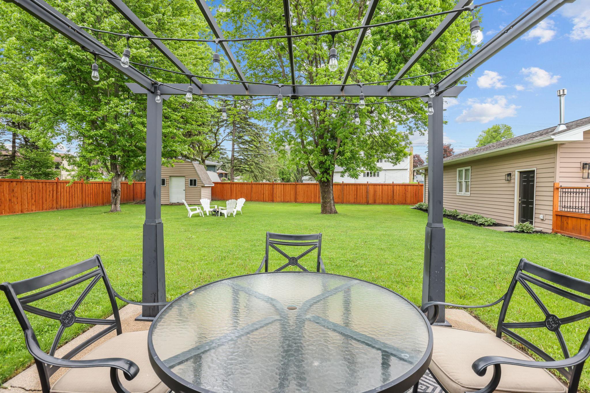 10101 Harrison Road Bloomington, MN 55437 - Photo 12 of 36 Gallery Image 12
