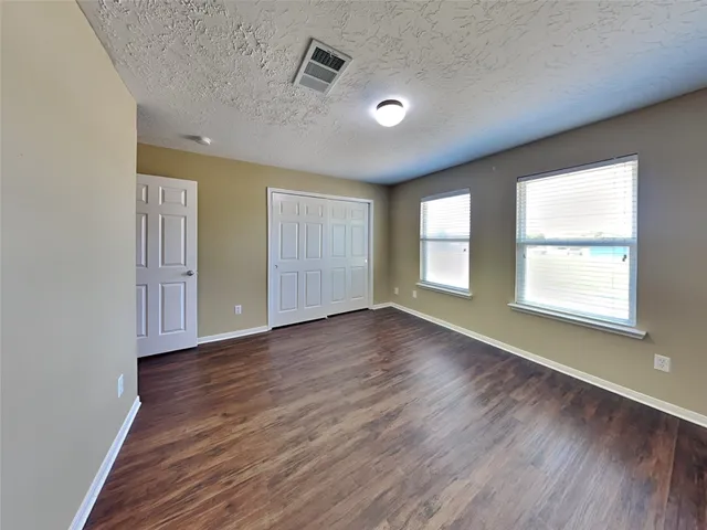 $2,315 | 913 Almond Street, Baytown, TX 77521