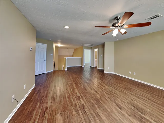 $2,315 | 913 Almond Street, Baytown, TX 77521