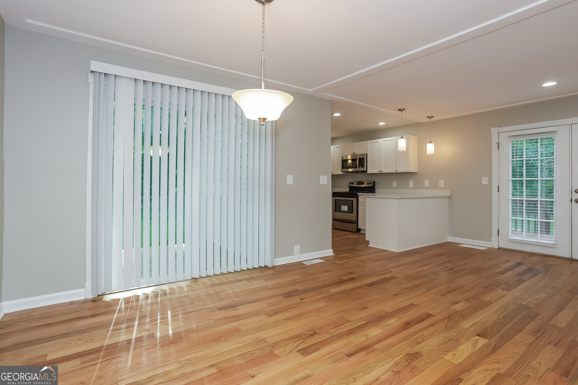 147 Acorn Drive Dallas, GA 30157 - Photo 3 of 17