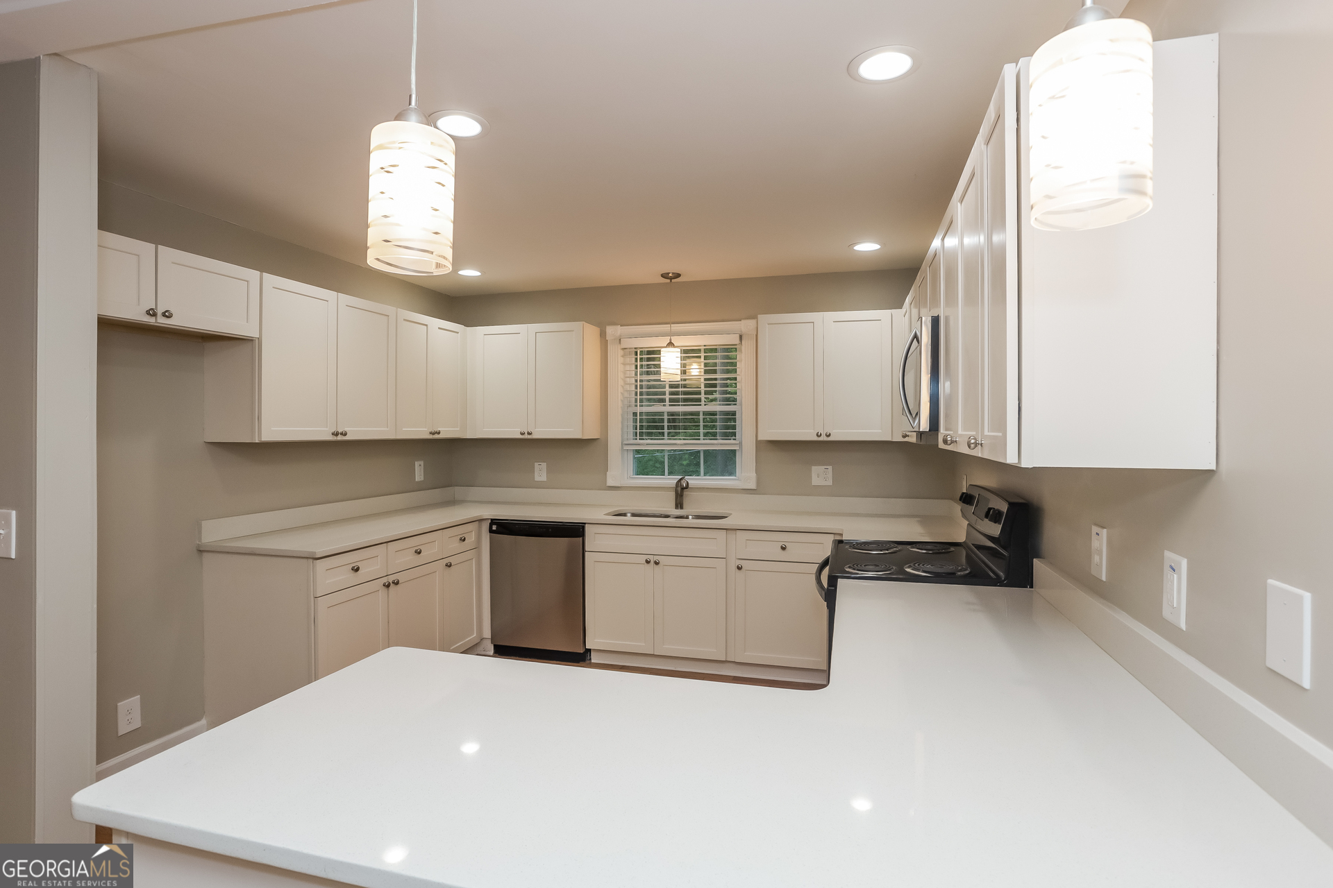 147 Acorn Drive Dallas, GA 30157 - Photo 4 of 17