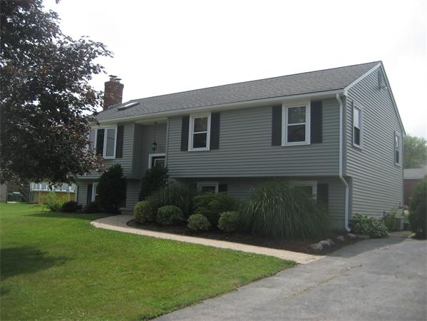 134 Marehaven Drive Seekonk, MA 02771 - Photo 2 of 17