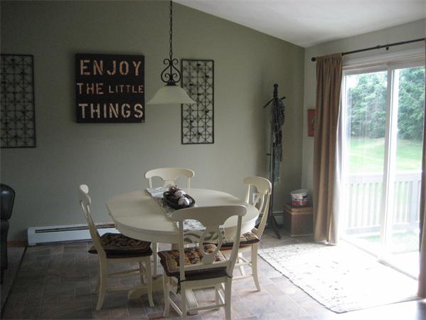 134 Marehaven Drive Seekonk, MA 02771 - Photo 8 of 17