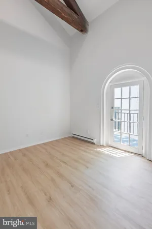 $3,300 | 207 South Patrick Street, Unit 303, Alexandria, VA 22314