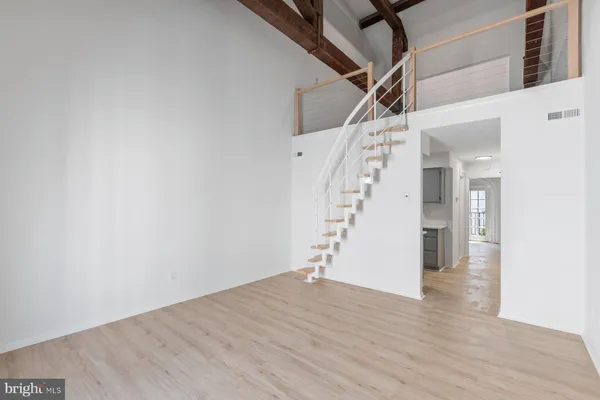 $3,300 | 207 South Patrick Street, Unit 303, Alexandria, VA 22314