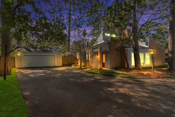 $6,800 | 902 Golden Bear Lane, Houston, TX 77339