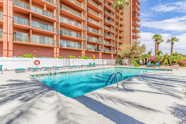 $159,000 | 4750 North Central Avenue, Unit 7B, Phoenix, AZ 85012