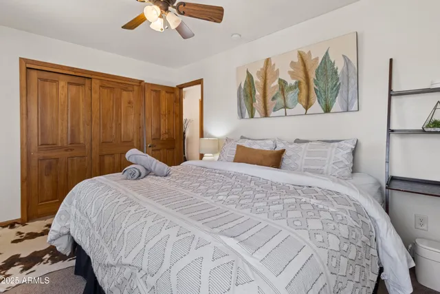 $665,000 | 2802 Zane Grey Boulevard, Overgaard, AZ 85933