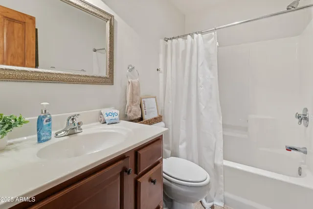 $665,000 | 2802 Zane Grey Boulevard, Overgaard, AZ 85933