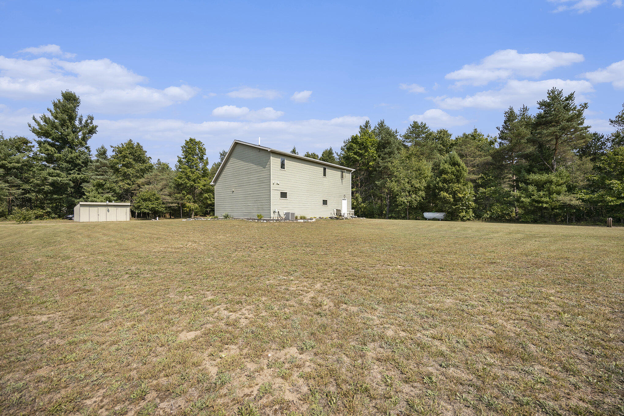 22815 West Almy Road Howard City, MI 49329 - Photo 20 of 44 020_howard_city-38