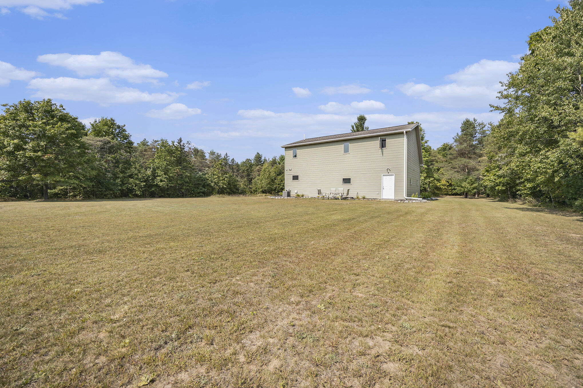 22815 West Almy Road Howard City, MI 49329 - Photo 21 of 44 021_howard_city-40
