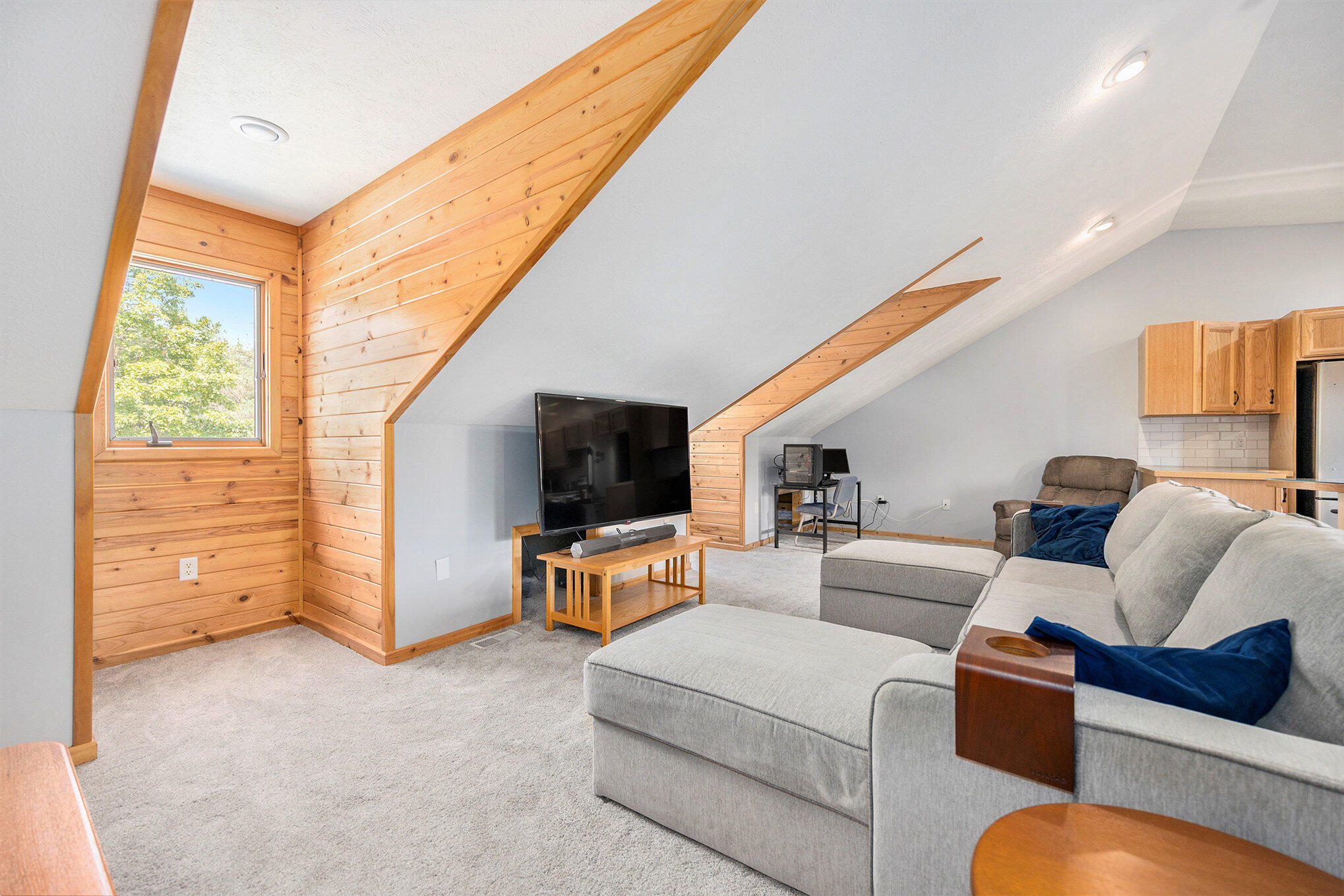 22815 West Almy Road Howard City, MI 49329 - Photo 6 of 44 006_howard_city-24
