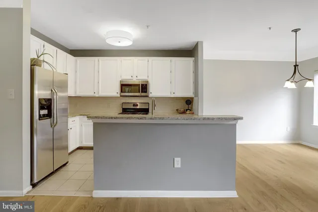 $479,000 | 6547 Grange Lane, Unit 104, Alexandria, VA 22315