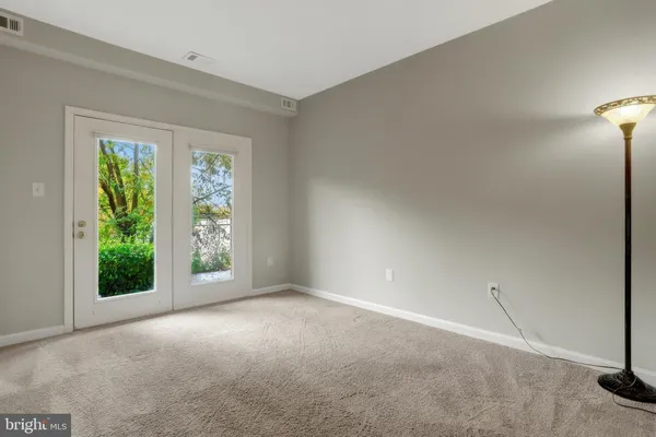 $479,000 | 6547 Grange Lane, Unit 104, Alexandria, VA 22315