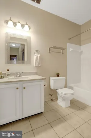 $479,000 | 6547 Grange Lane, Unit 104, Alexandria, VA 22315
