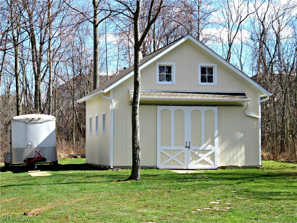 18629 Benbow Road Strongsville, OH 44136 - Photo 34 of 34 Gallery Image 34