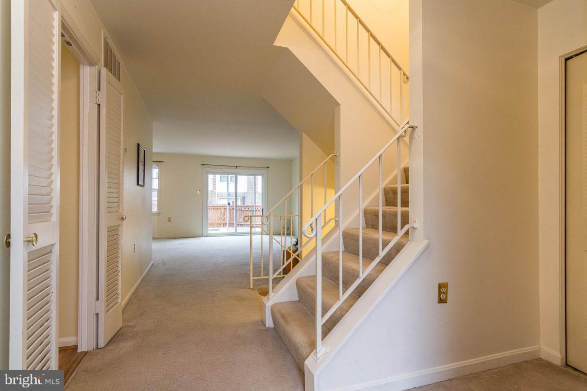 2924 Seminole Road Woodbridge, VA 22192 - Photo 2 of 24 Interior (General)