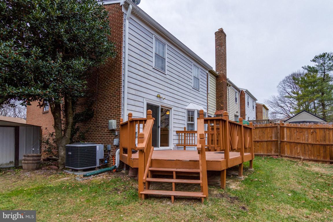 2924 Seminole Road Woodbridge, VA 22192 - Photo 22 of 24 Exterior (Rear)