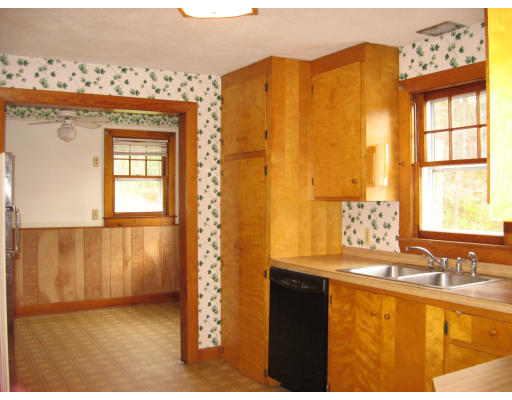 157 Palmer Road Monson, MA 01057 - Photo 9 of 14