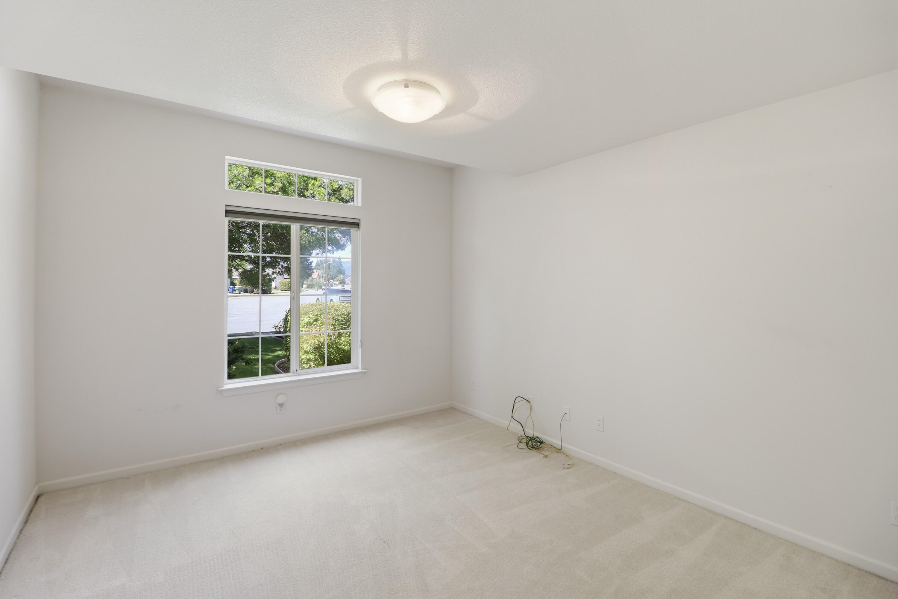 5878 Diamond Ridge Drive Redding, CA 96003 - Photo 15 of 43 Guest room 1