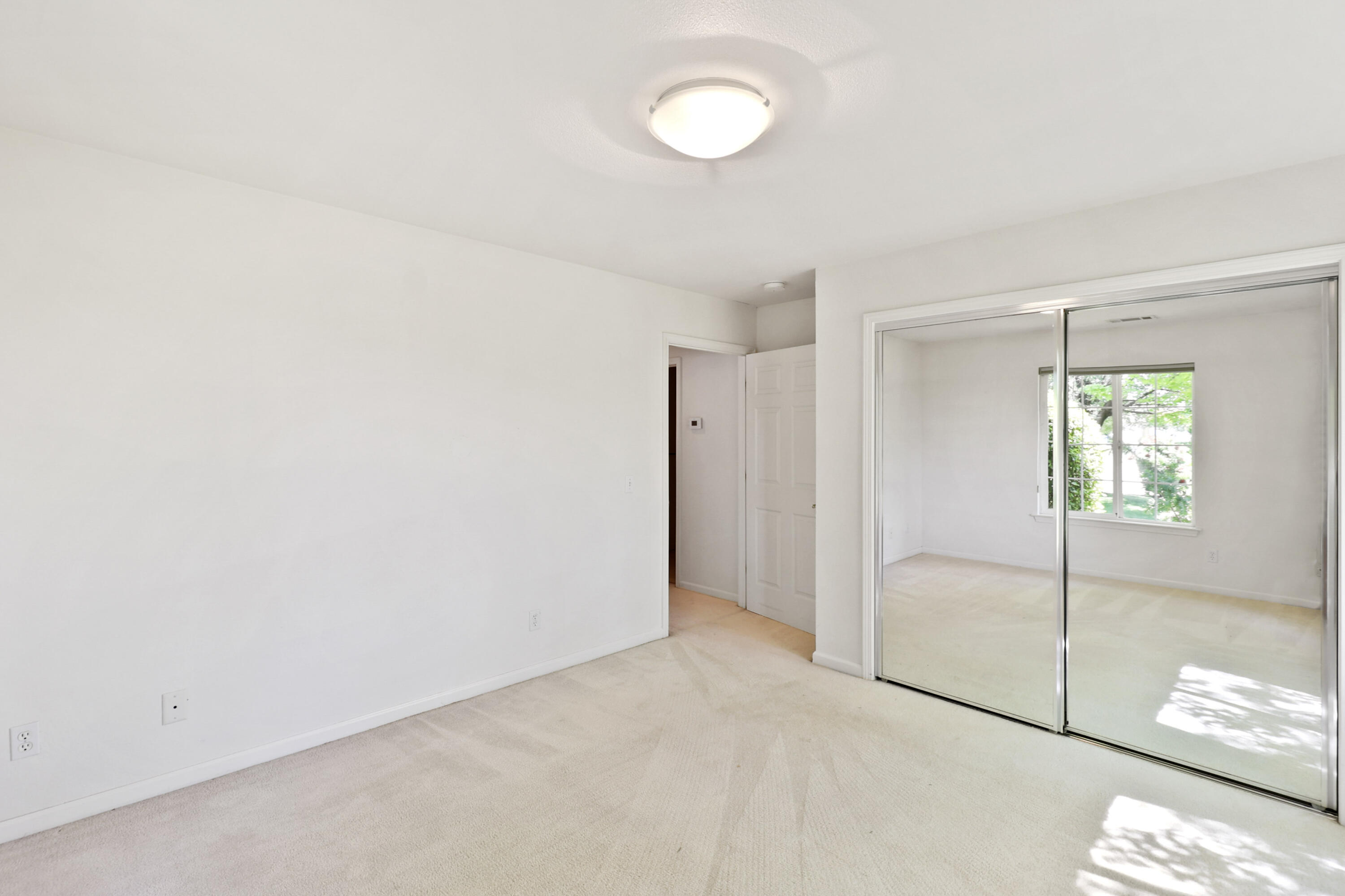 5878 Diamond Ridge Drive Redding, CA 96003 - Photo 21 of 43 guest room 2