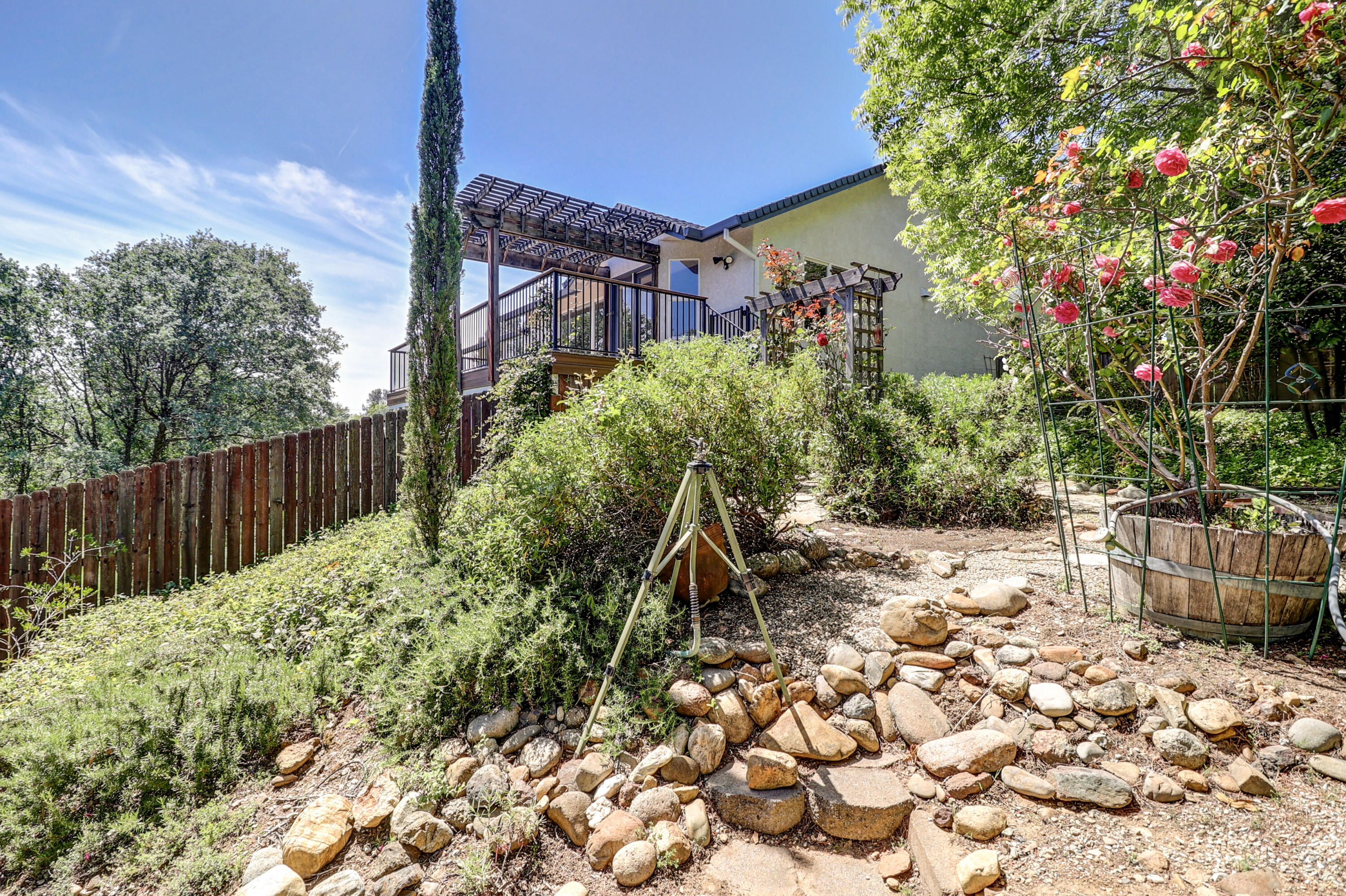 5878 Diamond Ridge Drive Redding, CA 96003 - Photo 33 of 43 yard