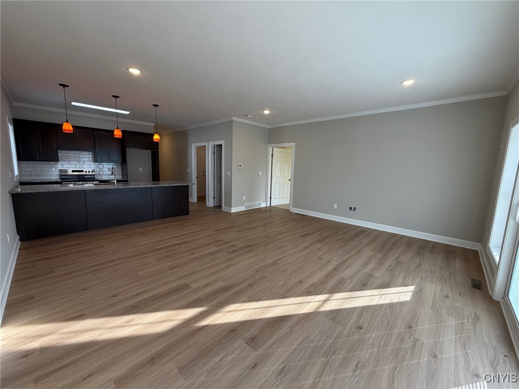 10 Platten Drive Elbridge, NY 13080 - Photo 5 of 41