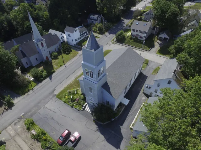 $850,000 | 17 Union Street, Hallowell, ME 04347