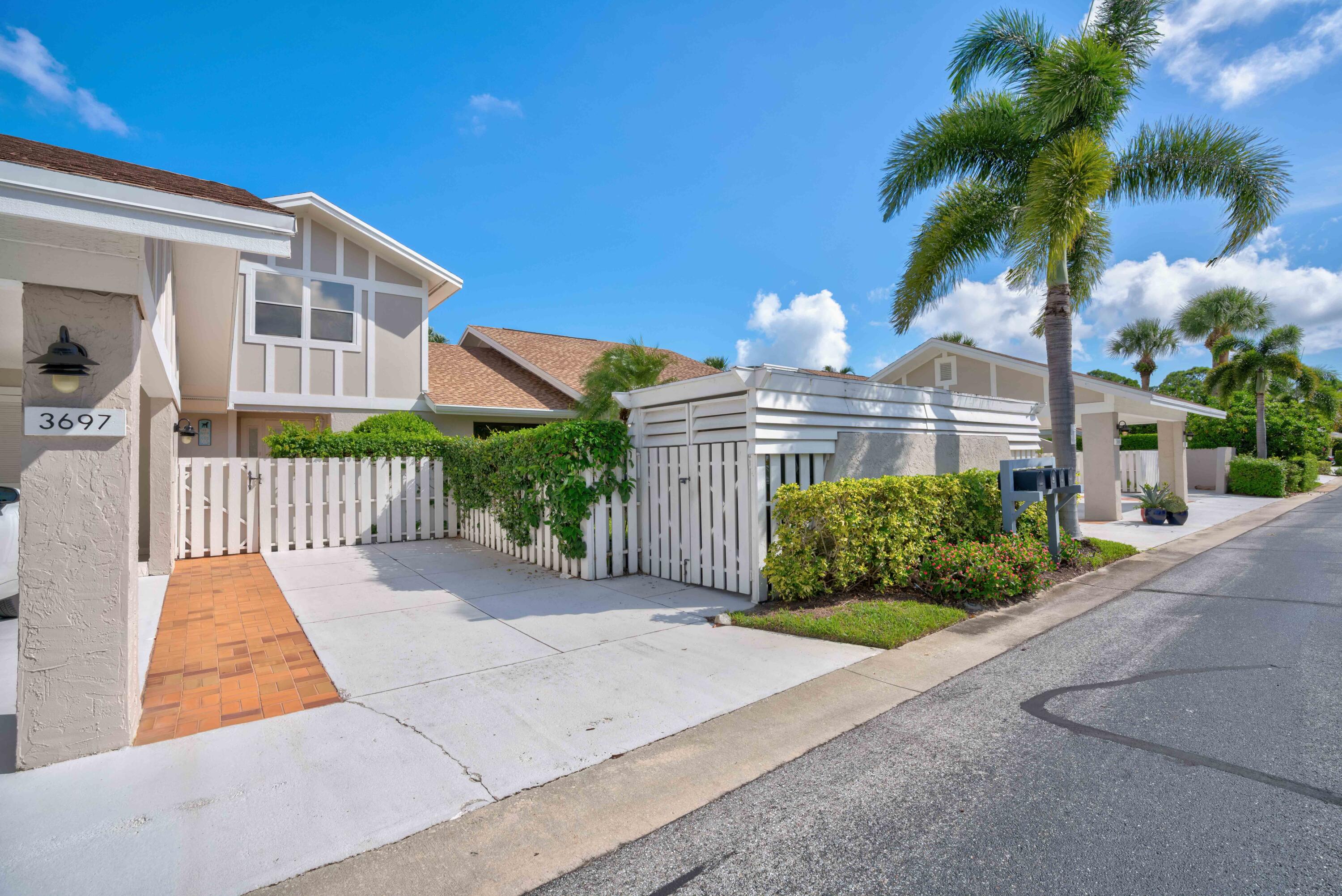 3697 Cape Pointe Circle, Jupiter, FL 33477 Compass