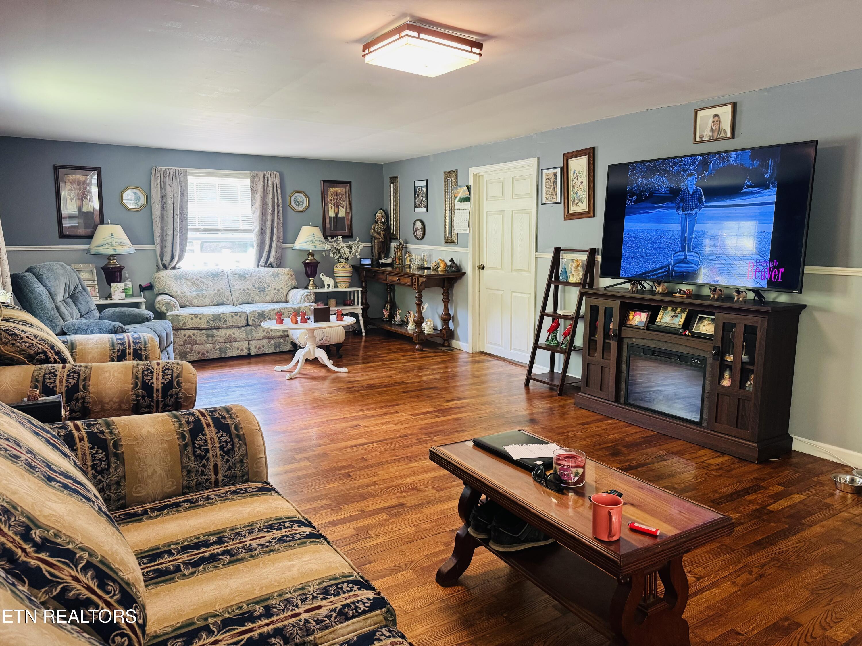 681 Island Cove Road Rocky Top, TN 37769 - Photo 13 of 47 IMG_5603